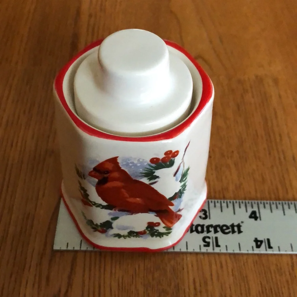 Ceramic winter Cardinal candle